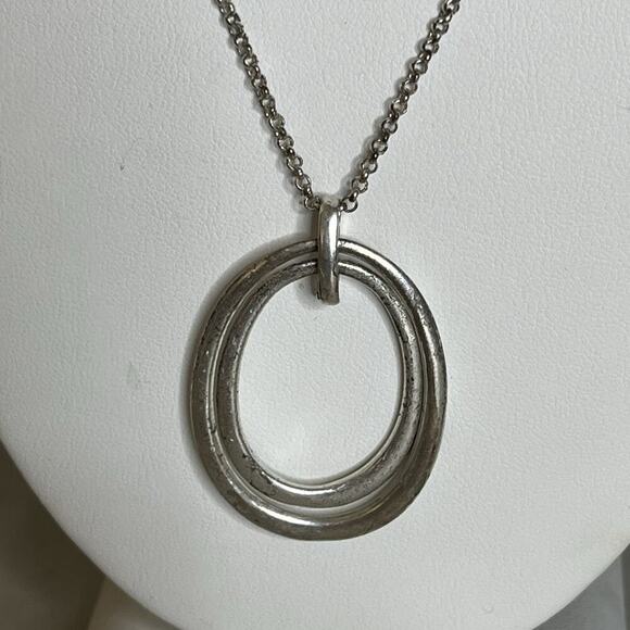 Fossil Chain Necklace Silver Tone Double Rings Circles 18" Signed Charms - Picture 9 of 11
